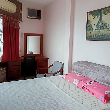 New Budget Inn Hotel Chukai Exterior foto